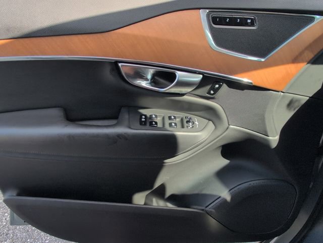 Certified 2025 Volvo XC90 T8 Core w/ Protection Package image 30
