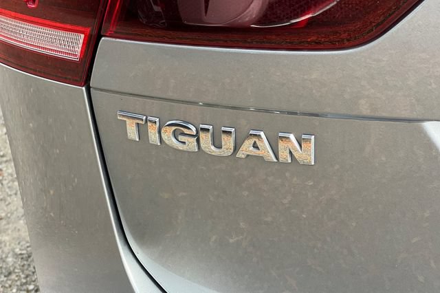 Used 2019 Volkswagen Tiguan S w/ Driver Assistance Package FWD image 33
