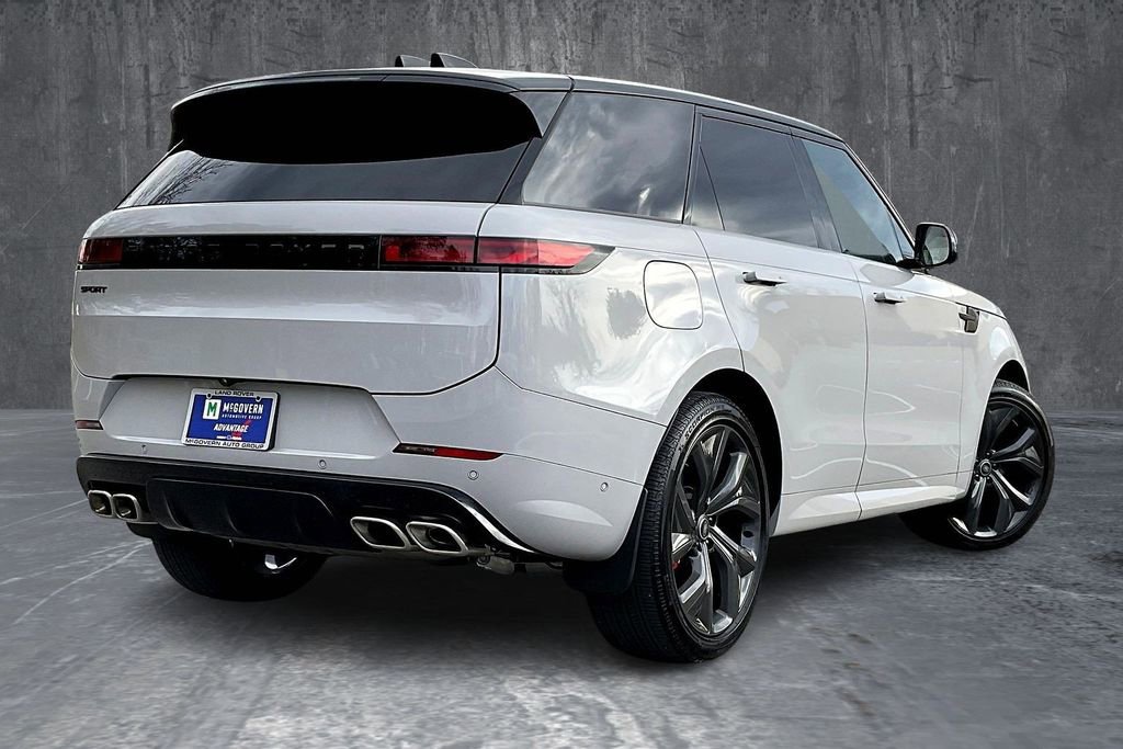 Used 2025 Land Rover Range Rover Sport Dynamic SE image 6