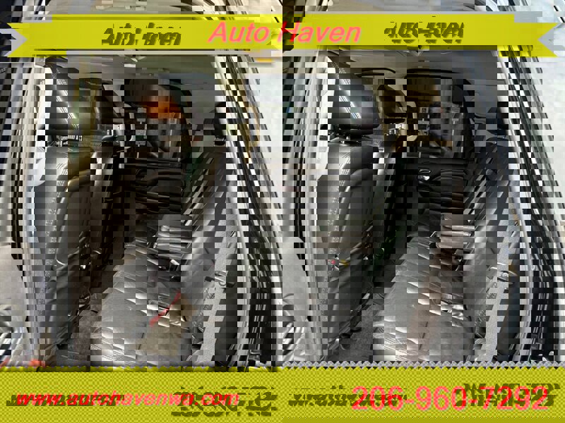 Used 2007 Cadillac Escalade AWD w/ Information Package image 10