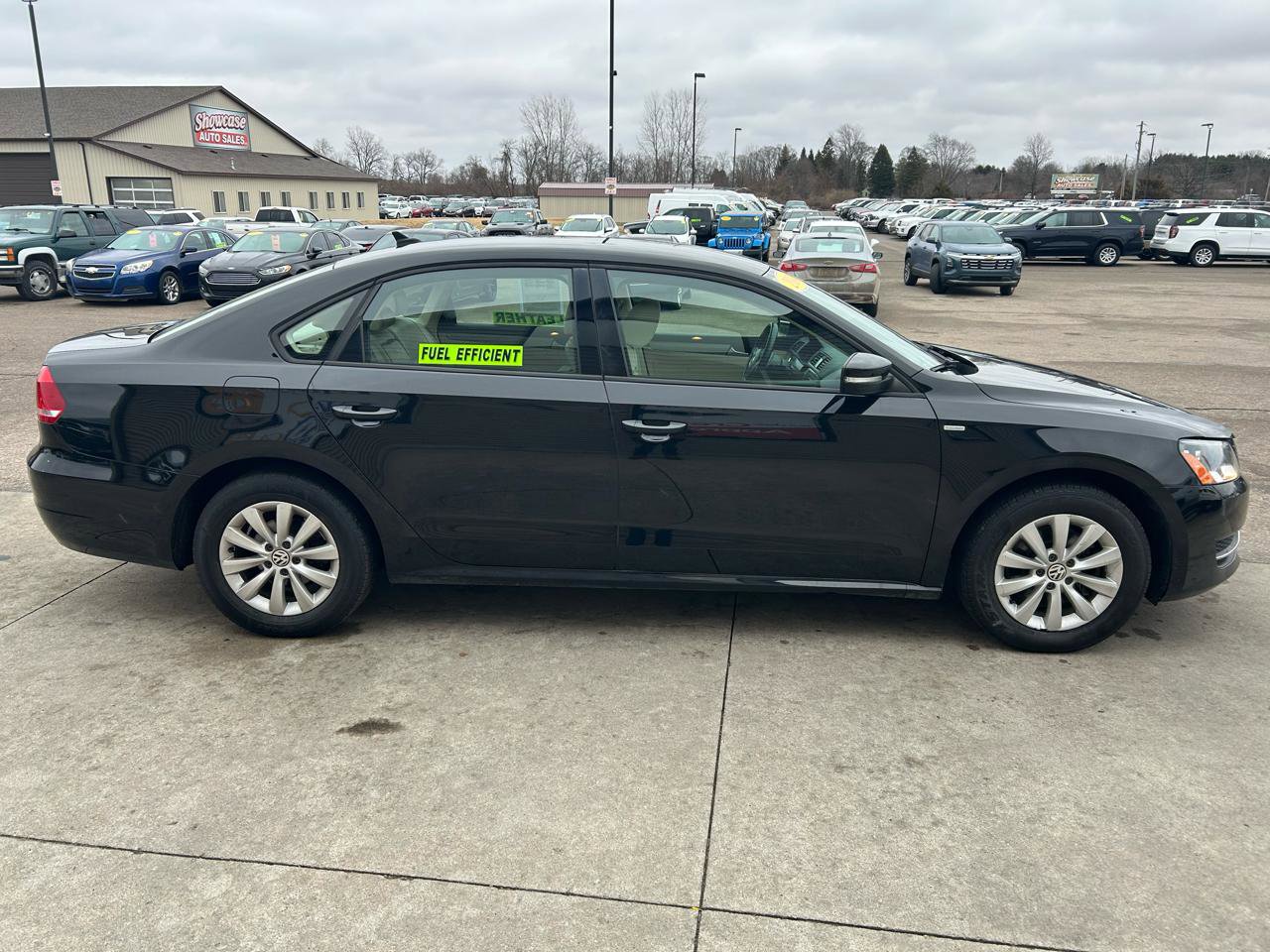 Used 2014 Volkswagen Passat 1.8T Wolfsburg Edition image 4