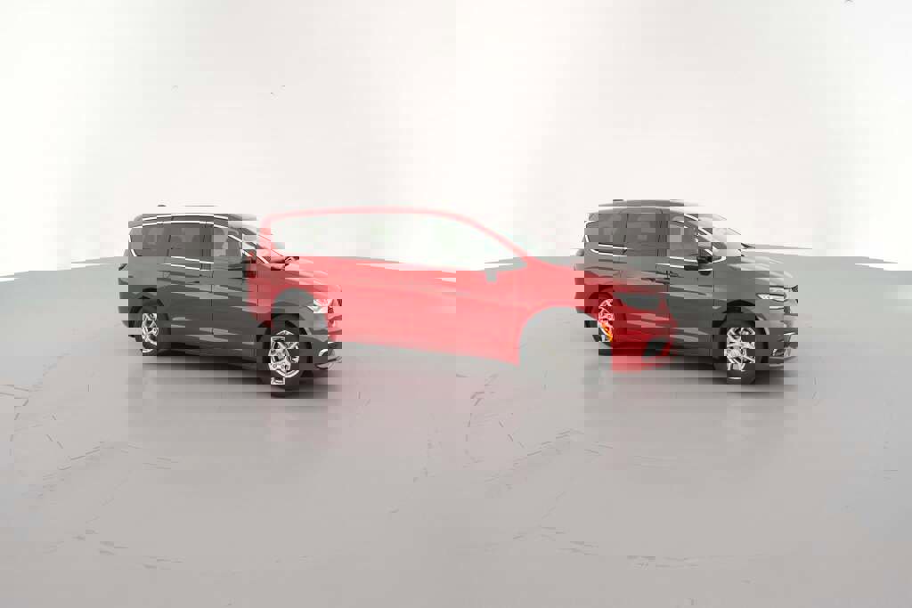 New 2026 Chrysler Pacifica Select image 15