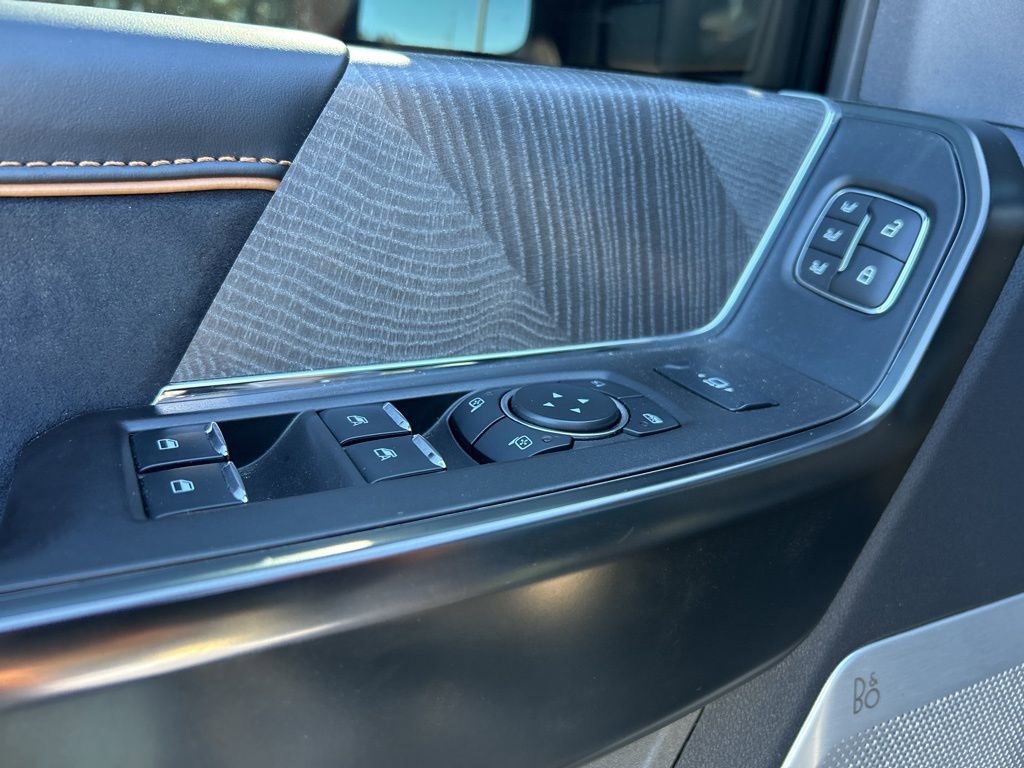 Used 2024 Ford F250 Platinum w/ FX4 Off-Road Package image 50