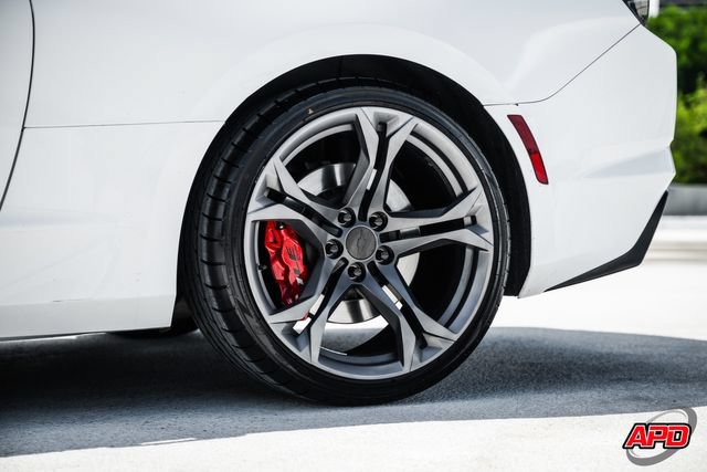 Used 2019 Chevrolet Camaro SS RWD image 60
