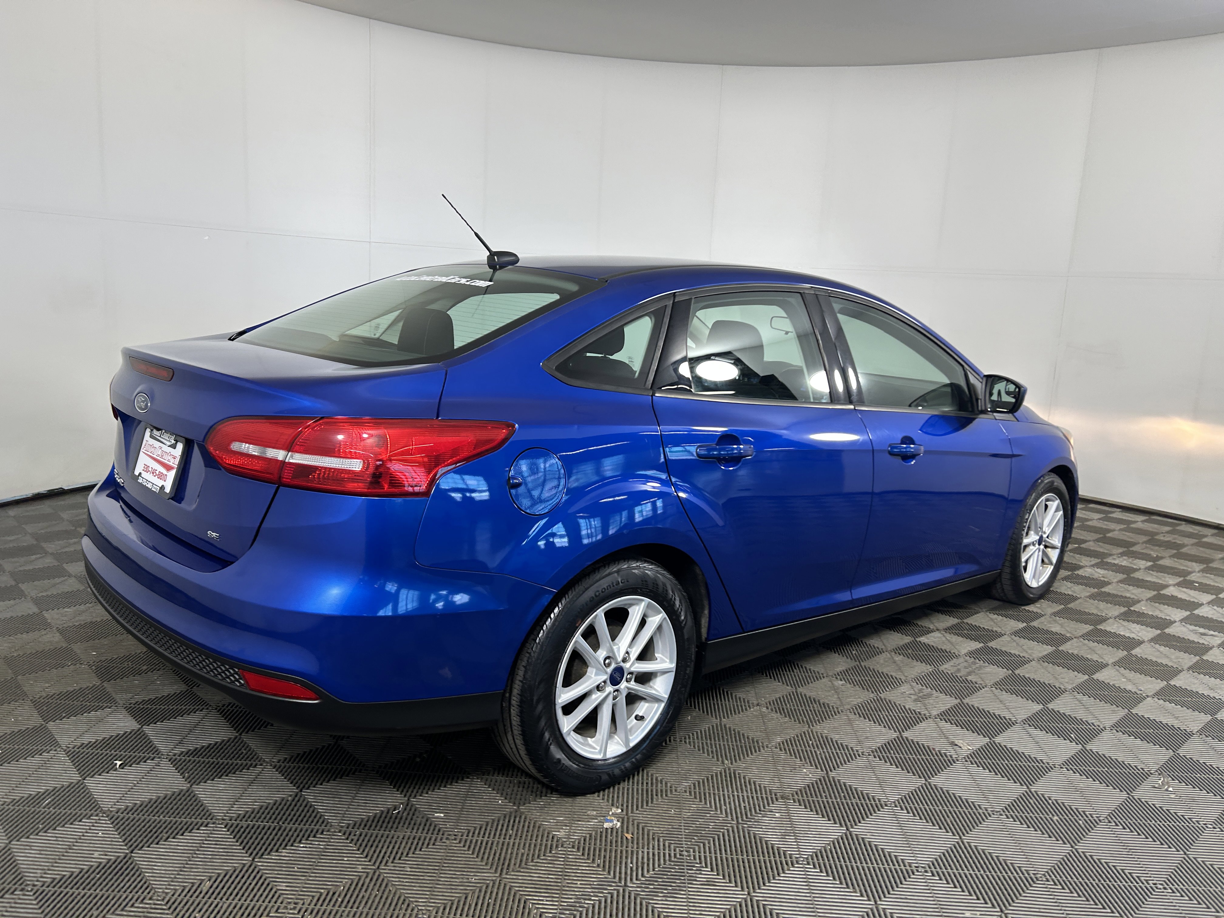 Used 2018 Ford Focus SE image 4