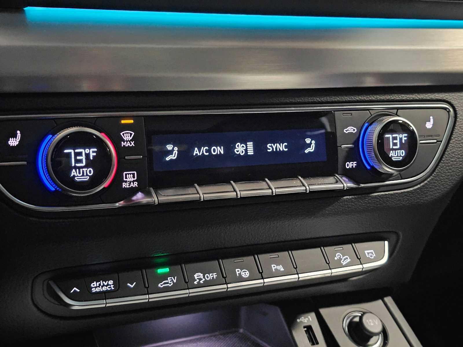 Used 2023 Audi Q5 e Prestige w/ Prestige Package AWD/4WD image 31