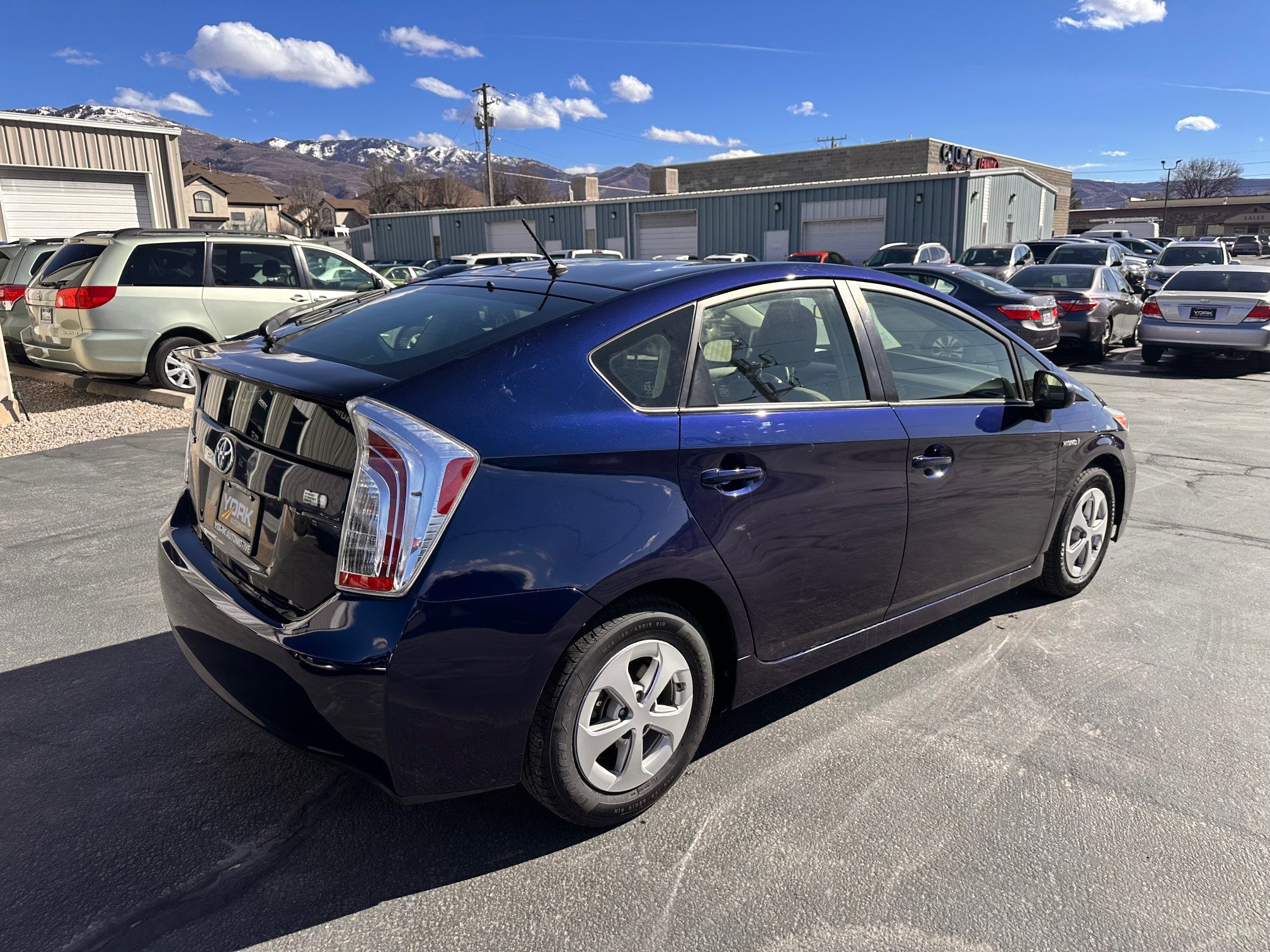 Used 2015 Toyota Prius Two image 3