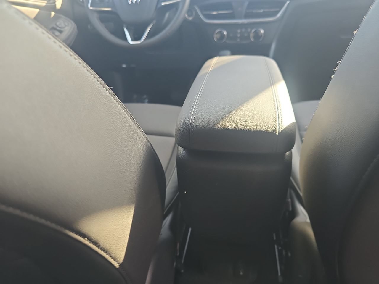 Used 2024 Buick Encore GX Preferred w/ Advanced Technology Package FWD image 22
