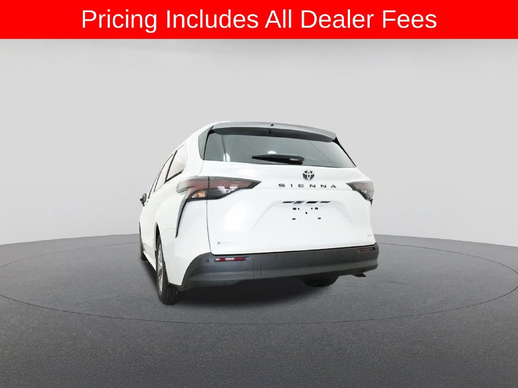 New 2026 Toyota Sienna XLE FWD image 22