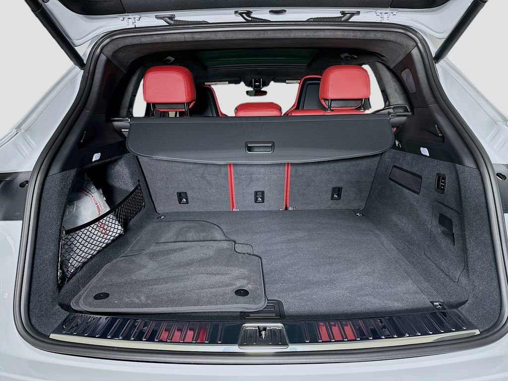 Used 2023 Porsche Cayenne Turbo image 28