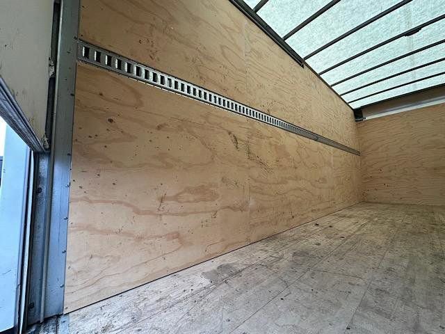 Used 2023 Chevrolet Low Cab Forward 5500XD image 8