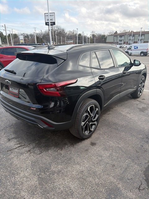 New 2026 Chevrolet Trax RS image 4