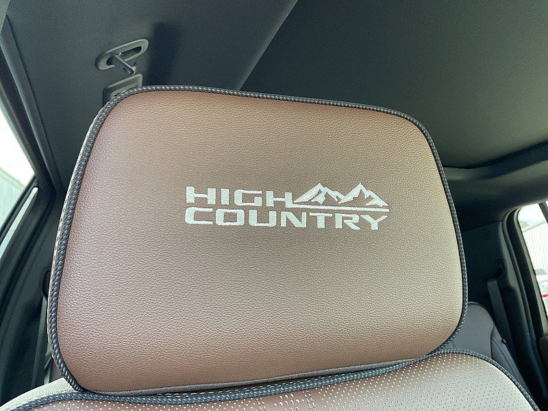 New 2026 Chevrolet Suburban High Country w/ Sun And Tow Package image 18