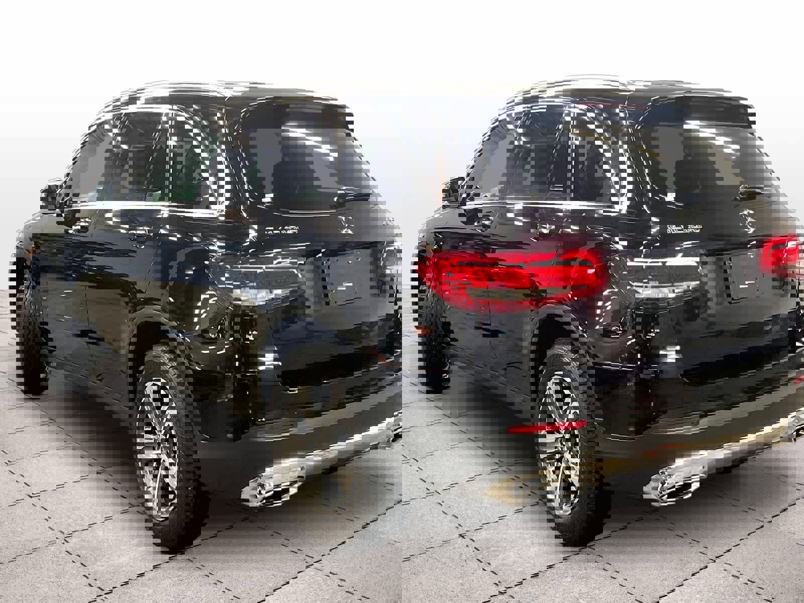 Used 2019 Mercedes-Benz GLC 300 4MATIC image 12