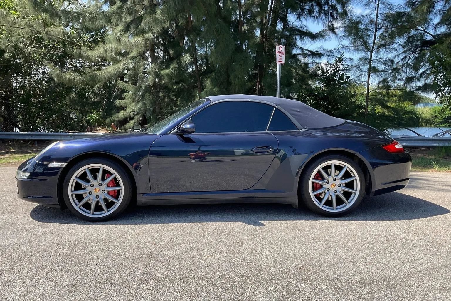 Used 2006 Porsche 911 Carrera 4S AWD/4WD image 45