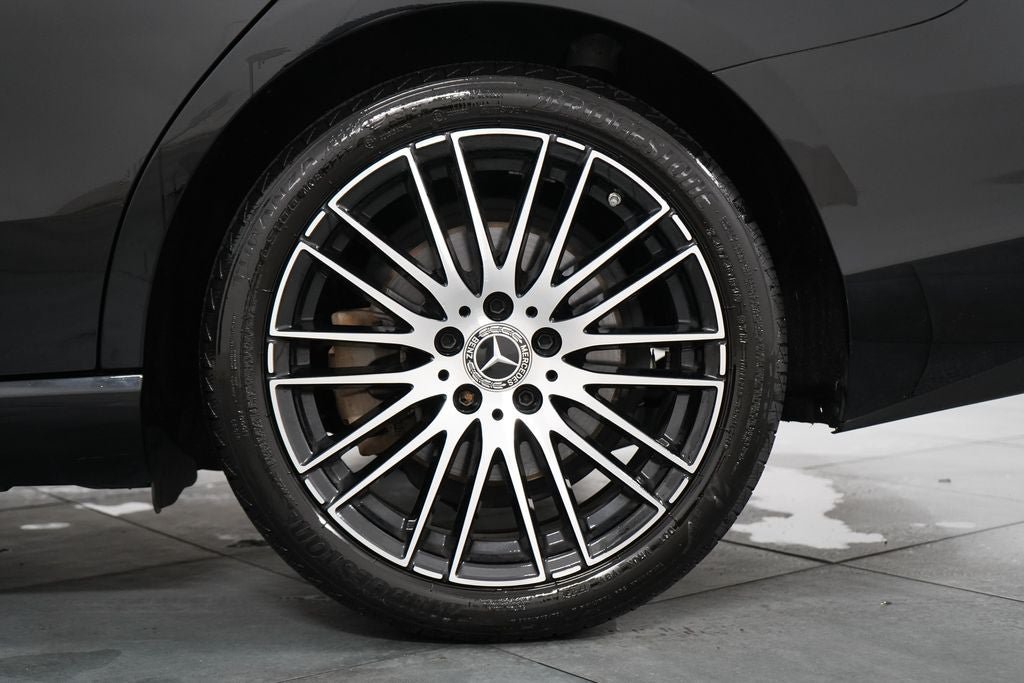 Used 2024 Mercedes-Benz C 300 4MATIC Sedan w/ Exclusive Trim Package image 32