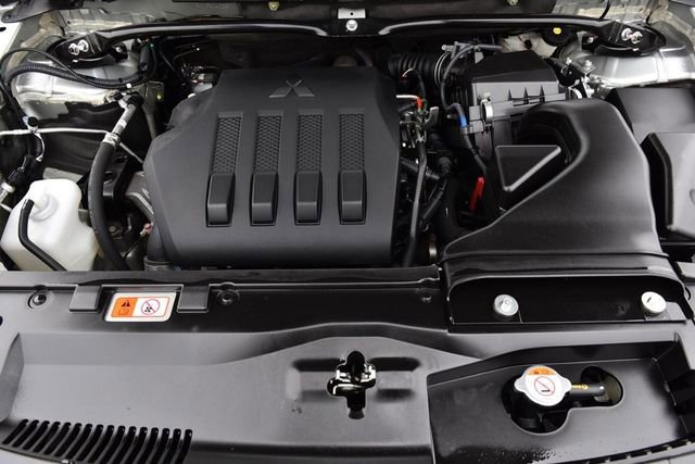 Used 2024 Mitsubishi Eclipse Cross SEL image 24