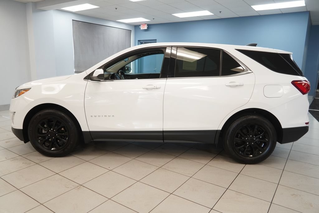 Used 2020 Chevrolet Equinox LT w/ Driver Convenience Package FWD image 2