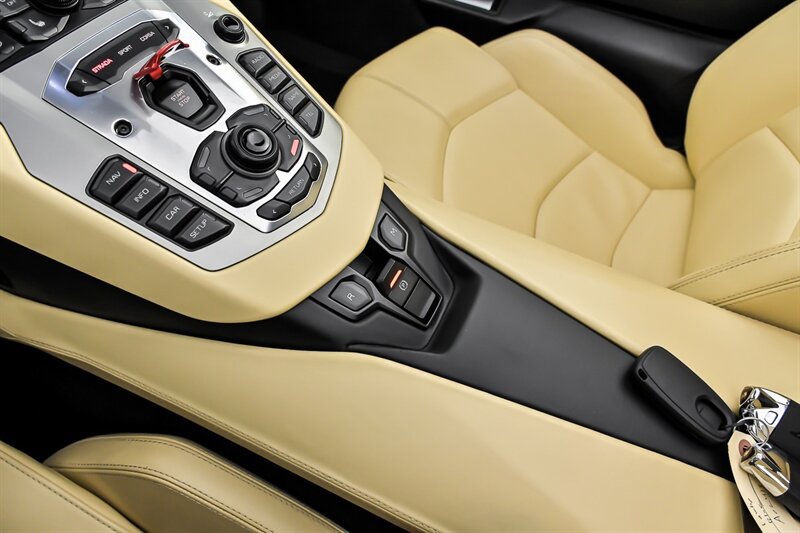 Used 2014 Lamborghini Aventador LP 700-4 AWD/4WD image 35
