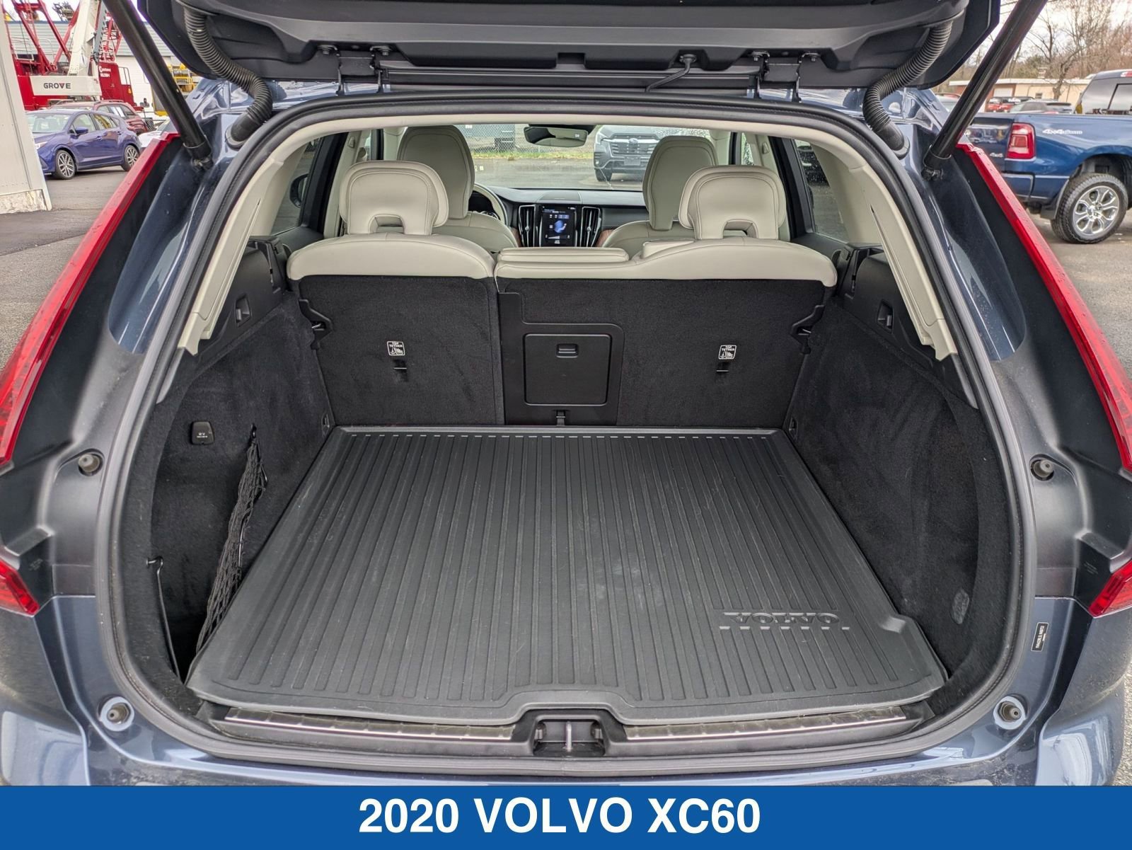 Used 2020 Volvo XC60 T6 Inscription image 34