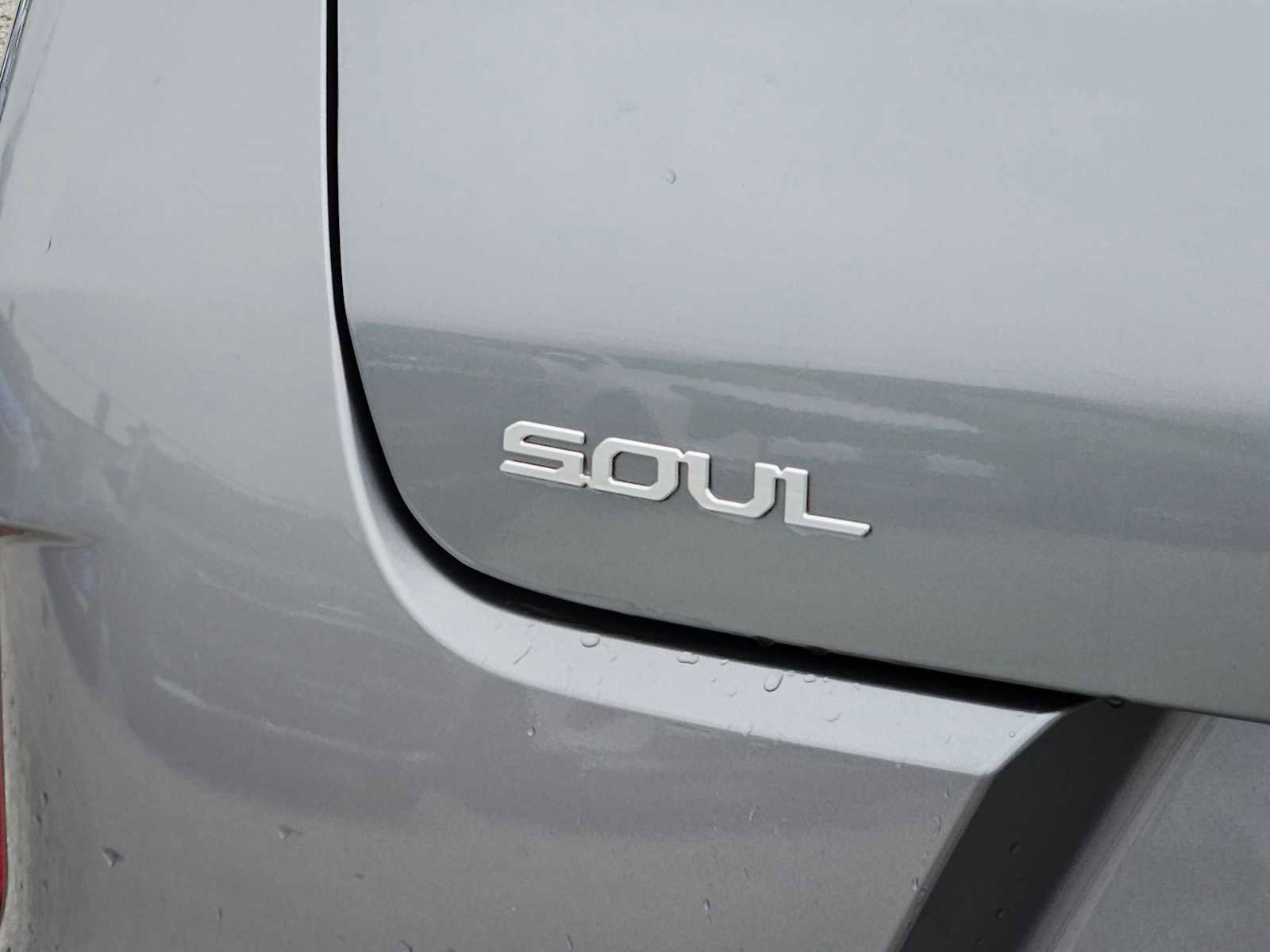 Certified 2025 Kia Soul LX w/ LX Technology Package FWD image 13