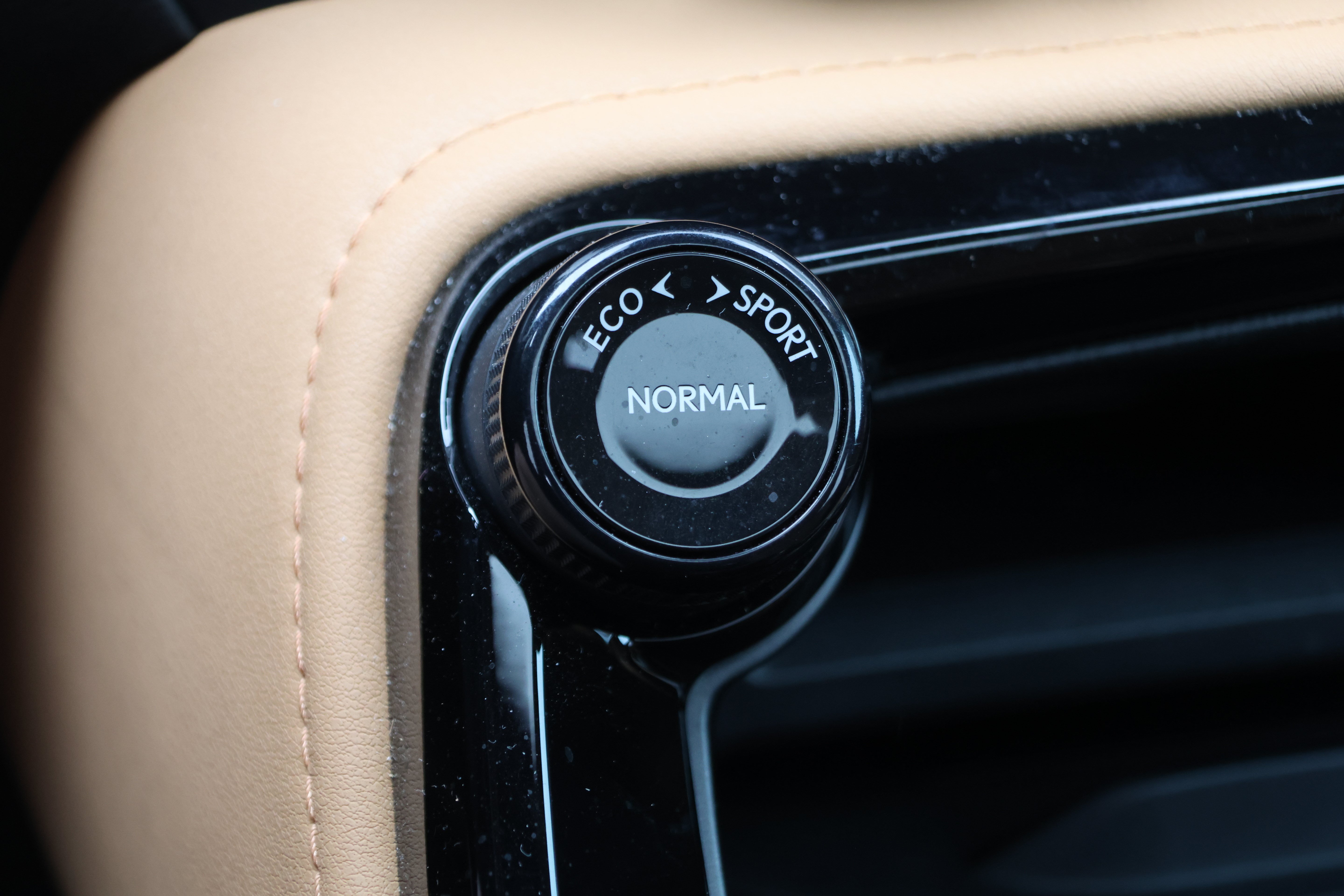 Certified 2024 Lexus NX 250 FWD image 28