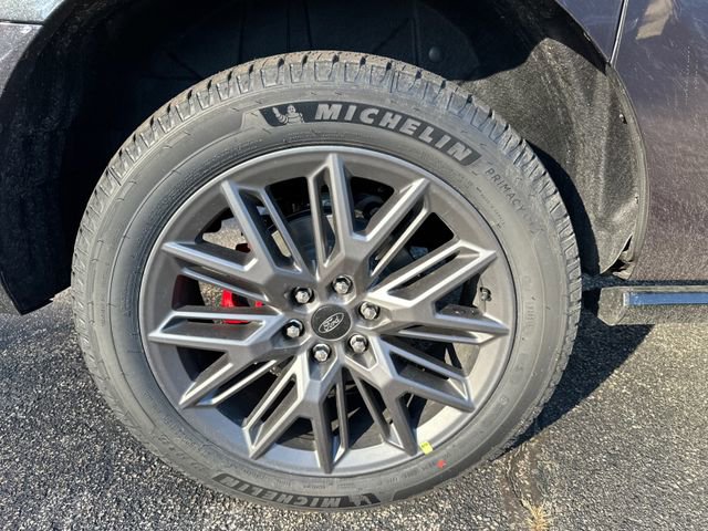 New 2025 Ford Expedition Max Platinum w/ Stealth Performance Package image 13