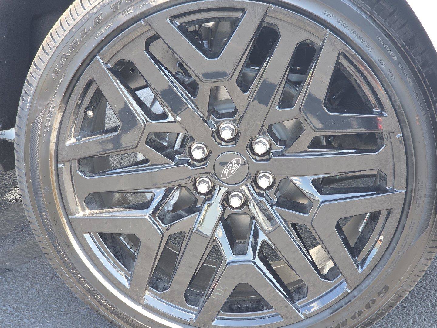 New 2027 Ford Expedition Max Platinum w/ Stealth Performance Package AWD/4WD image 15