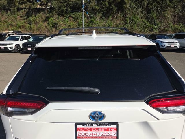 Used 2021 Toyota RAV4 SE w/ Weather & Moonroof Package AWD/4WD image 25
