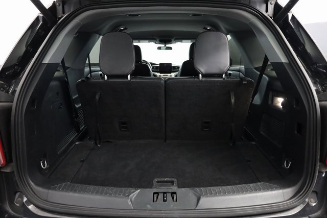 Used 2023 Ford Explorer XLT w/ Equipment Group 202A image 27