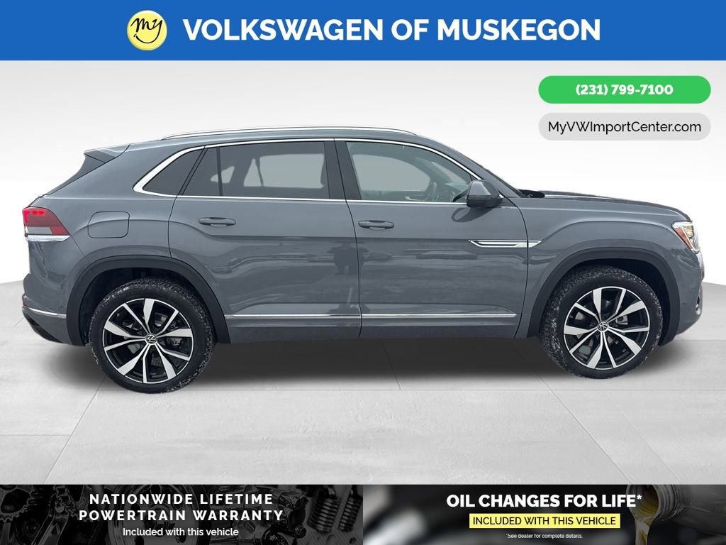New 2026 Volkswagen Atlas Cross Sport SEL Premium R-Line image 8