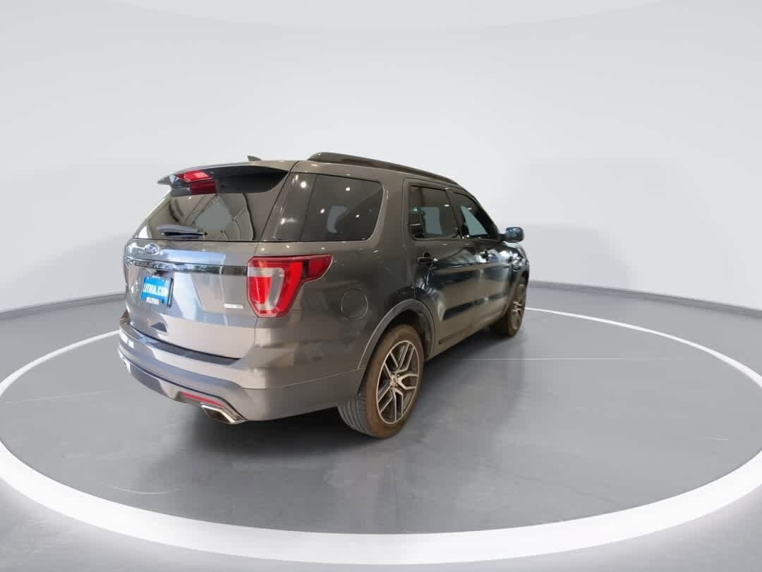 Used 2017 Ford Explorer Sport AWD/4WD image 8