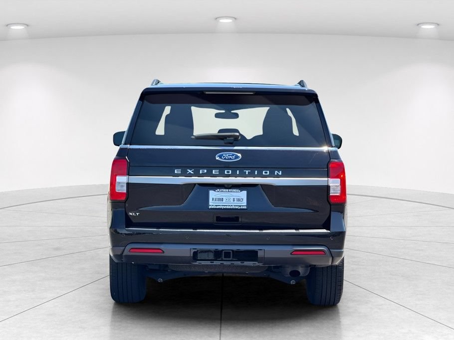Used 2024 Ford Expedition XLT AWD/4WD image 5