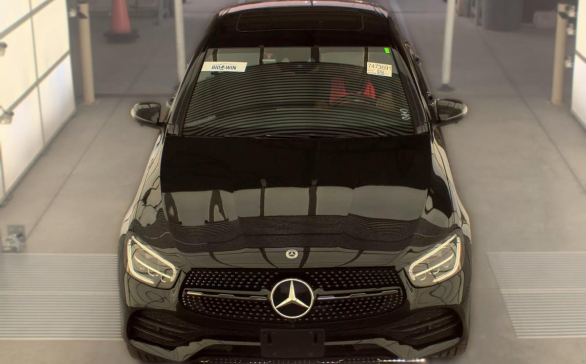 Used 2023 Mercedes-Benz GLC 300 4MATIC Coupe image 11