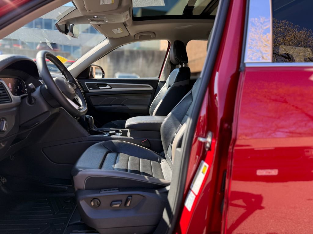 Used 2021 Volkswagen Atlas SEL Premium image 15