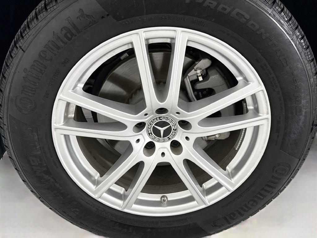 Certified 2026 Mercedes-Benz GLC 300 image 29