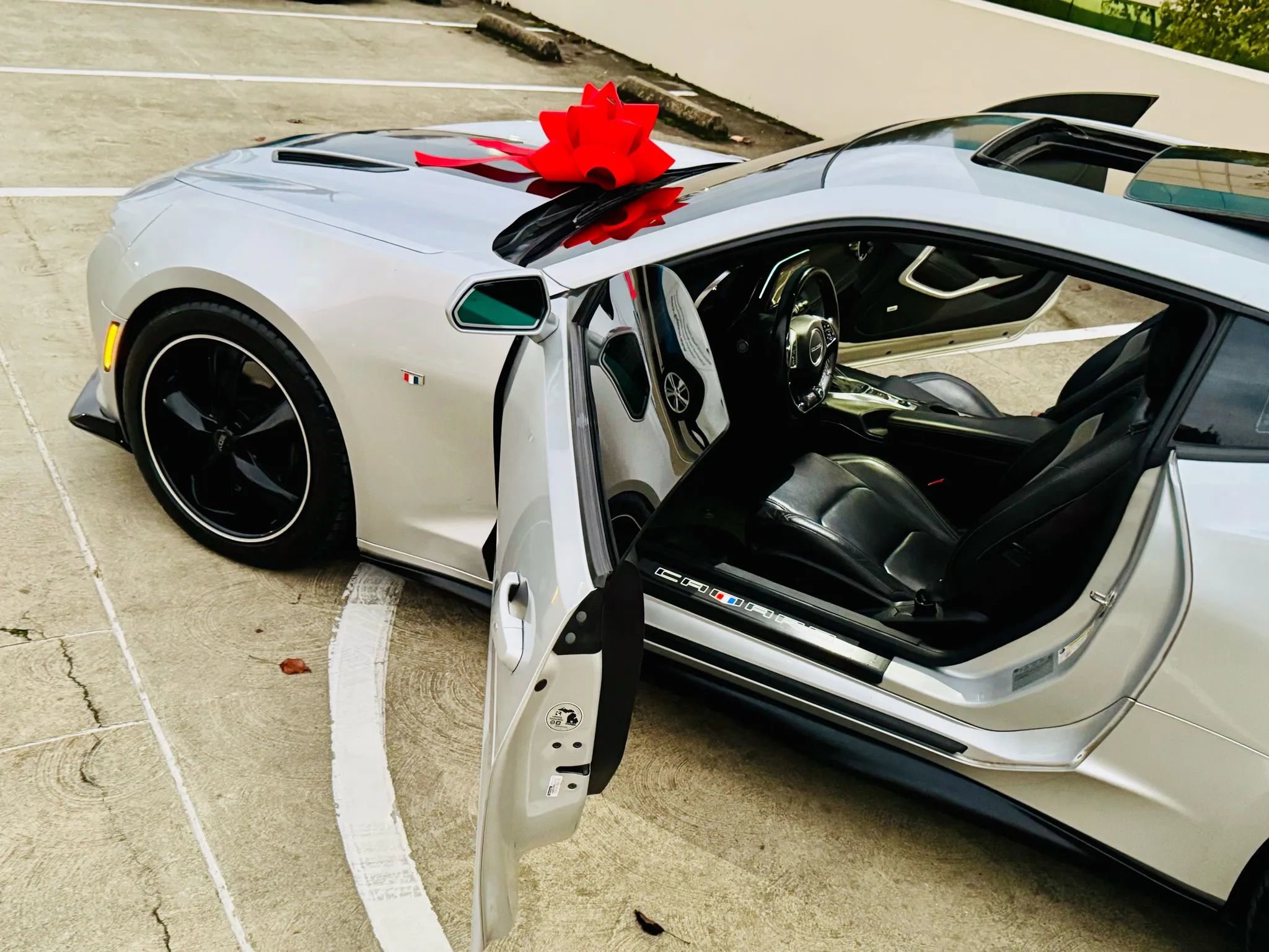 Used 2016 Chevrolet Camaro SS image 44