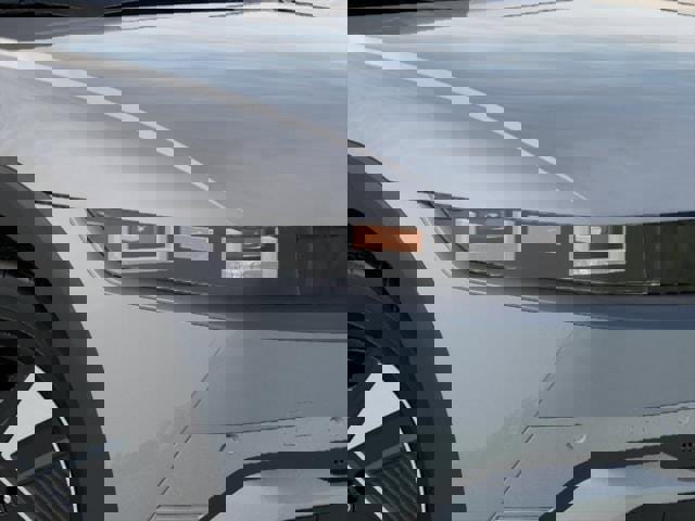 New 2025 Hyundai Ioniq 5 SEL image 9