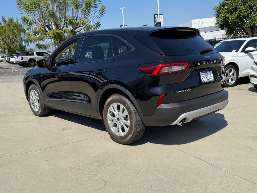 New 2025 Ford Escape Active FWD image 11