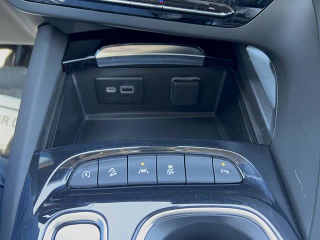 Used 2023 Buick Envision Preferred image 27