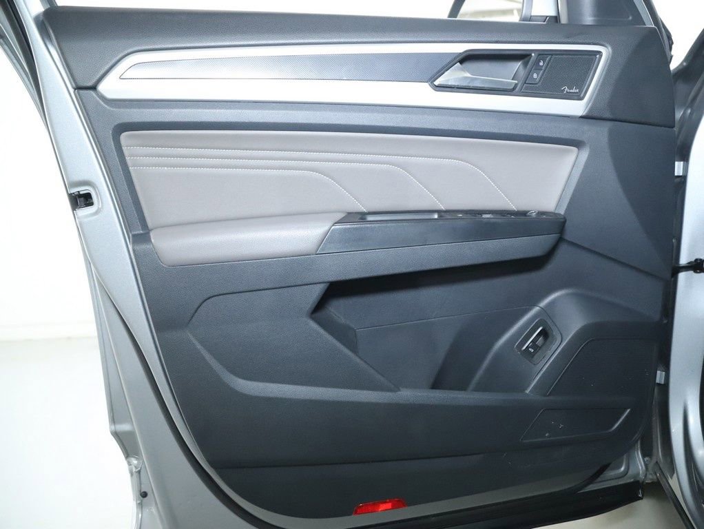 Used 2021 Volkswagen Atlas SEL Premium image 20