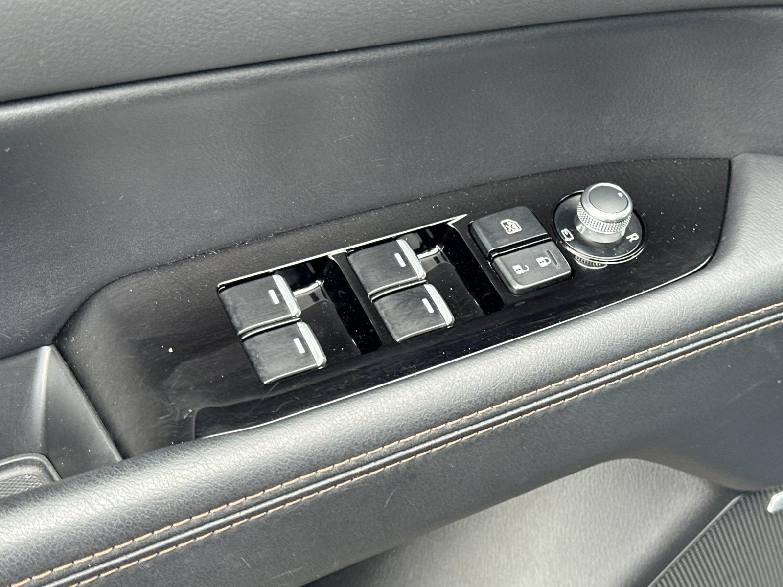 Used 2023 MAZDA CX-5 AWD 2.5 S w/ Premium Plus Pkg image 11