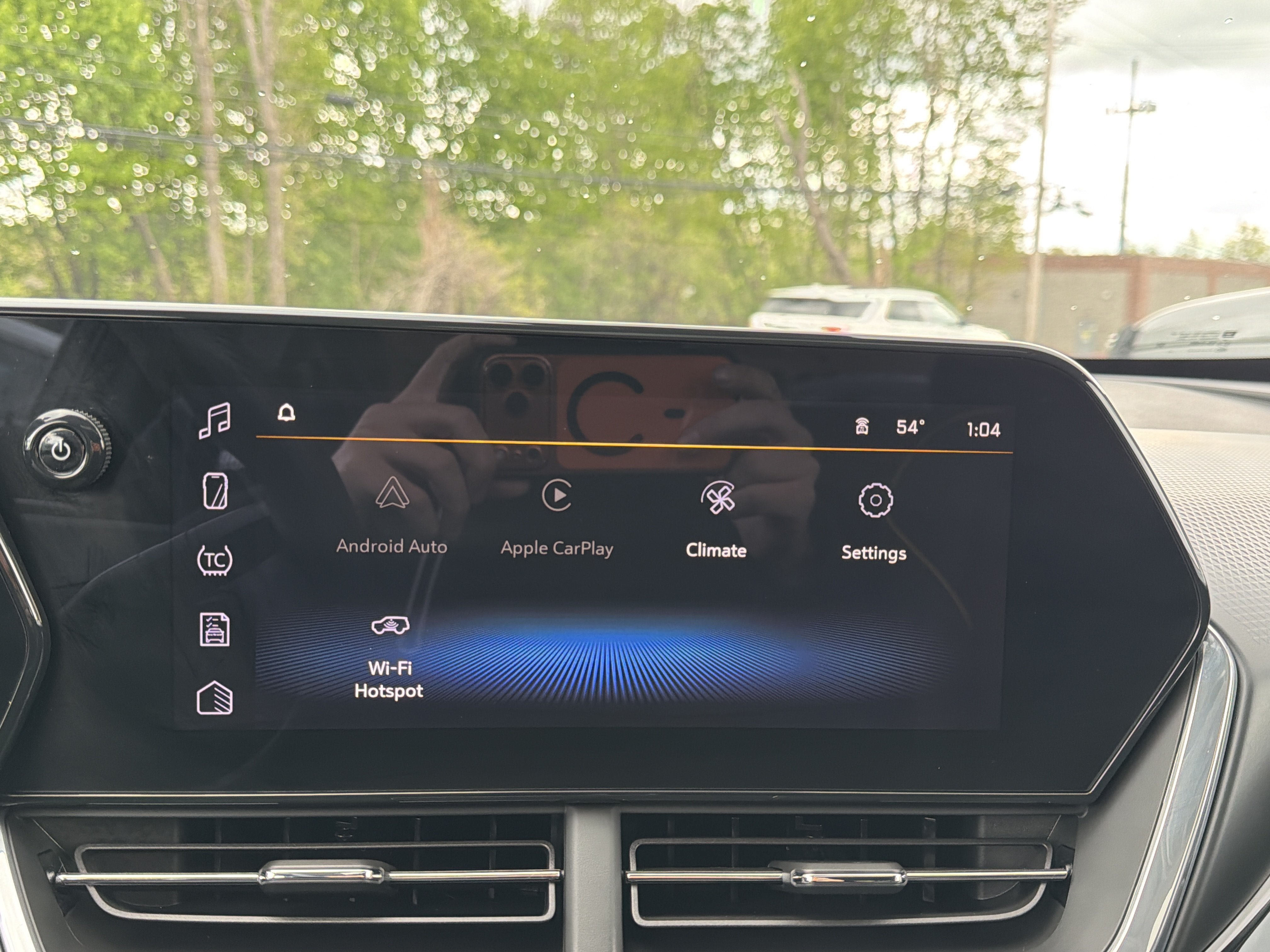 Used 2024 Chevrolet Trax ACTIV w/ Sunroof Package FWD image 18