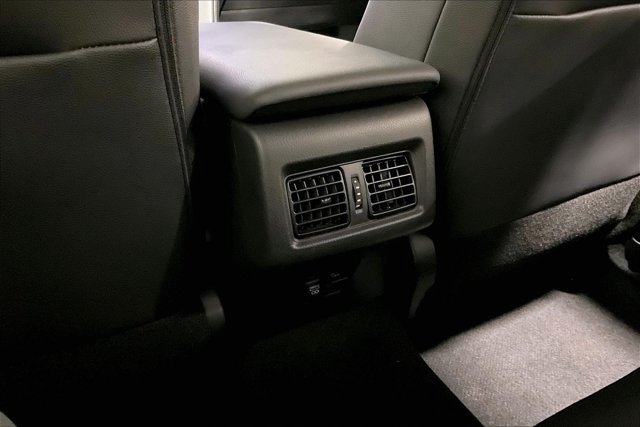 New 2026 Toyota Camry SE AWD/4WD image 17