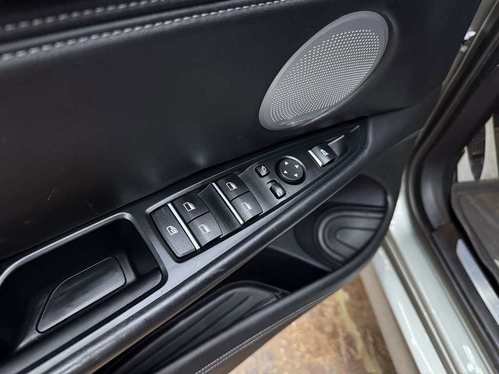 Used 2018 BMW X5 M w/ Executive Package image 13