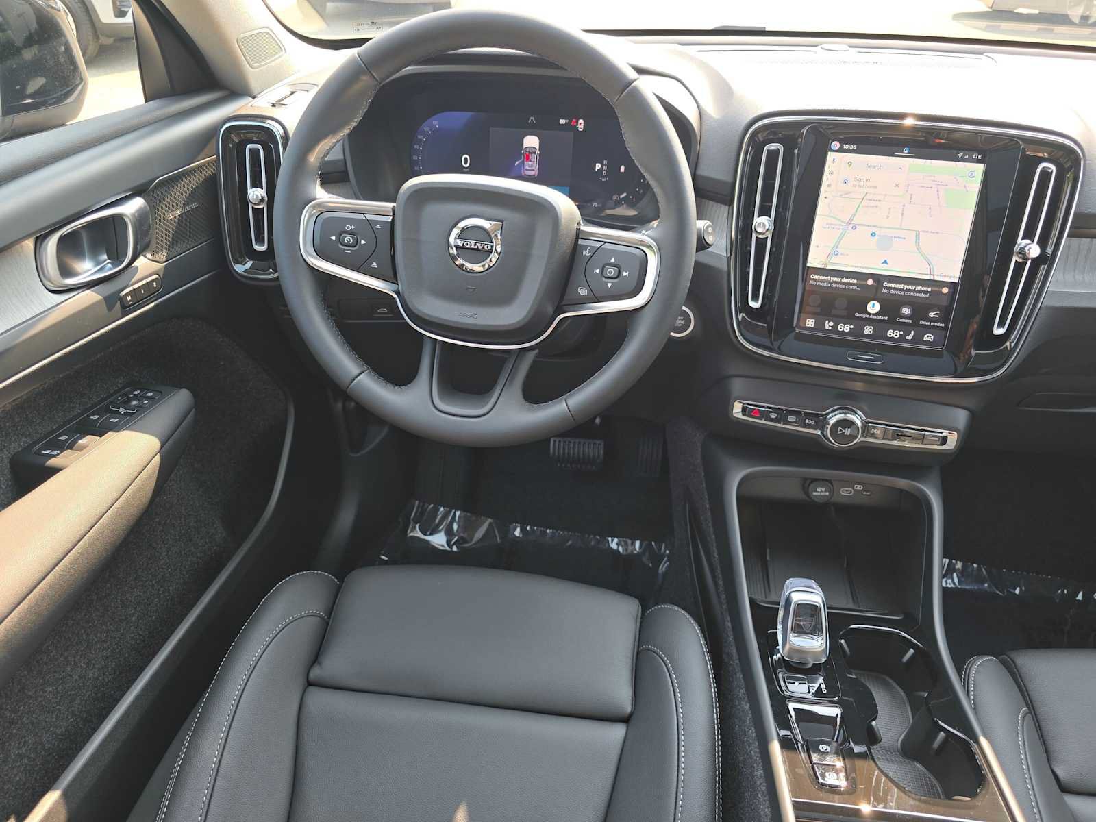 New 2026 Volvo XC40 B5 Ultra w/ Protection Package Premier AWD/4WD image 17