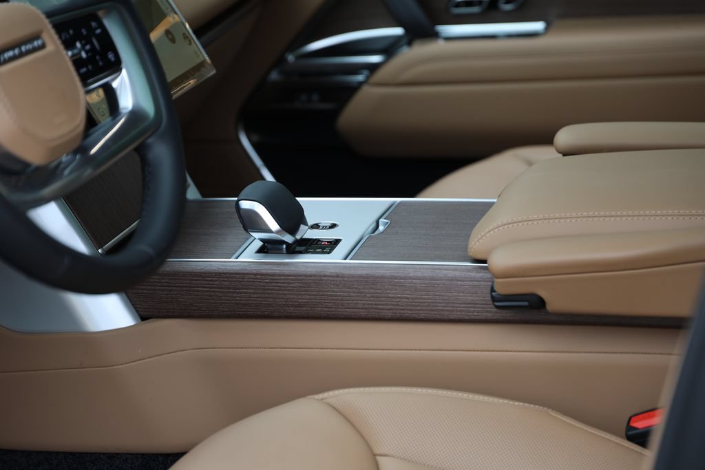 New 2026 Land Rover Range Rover SE AWD/4WD image 12