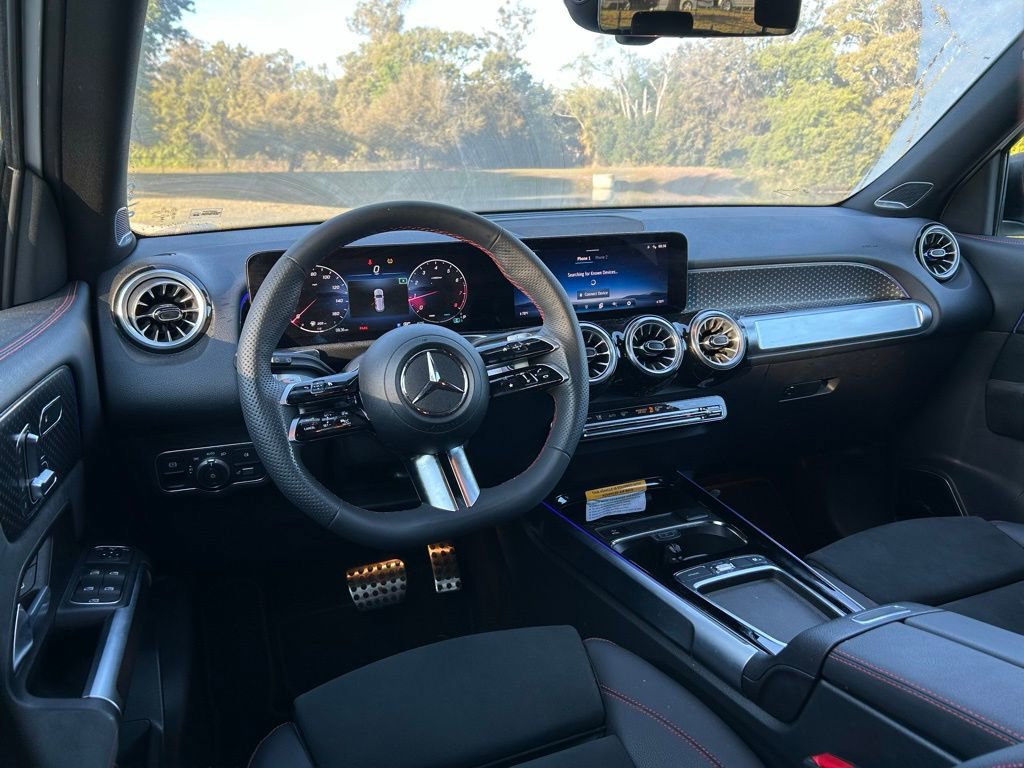 Used 2024 Mercedes-Benz GLB 250 image 12