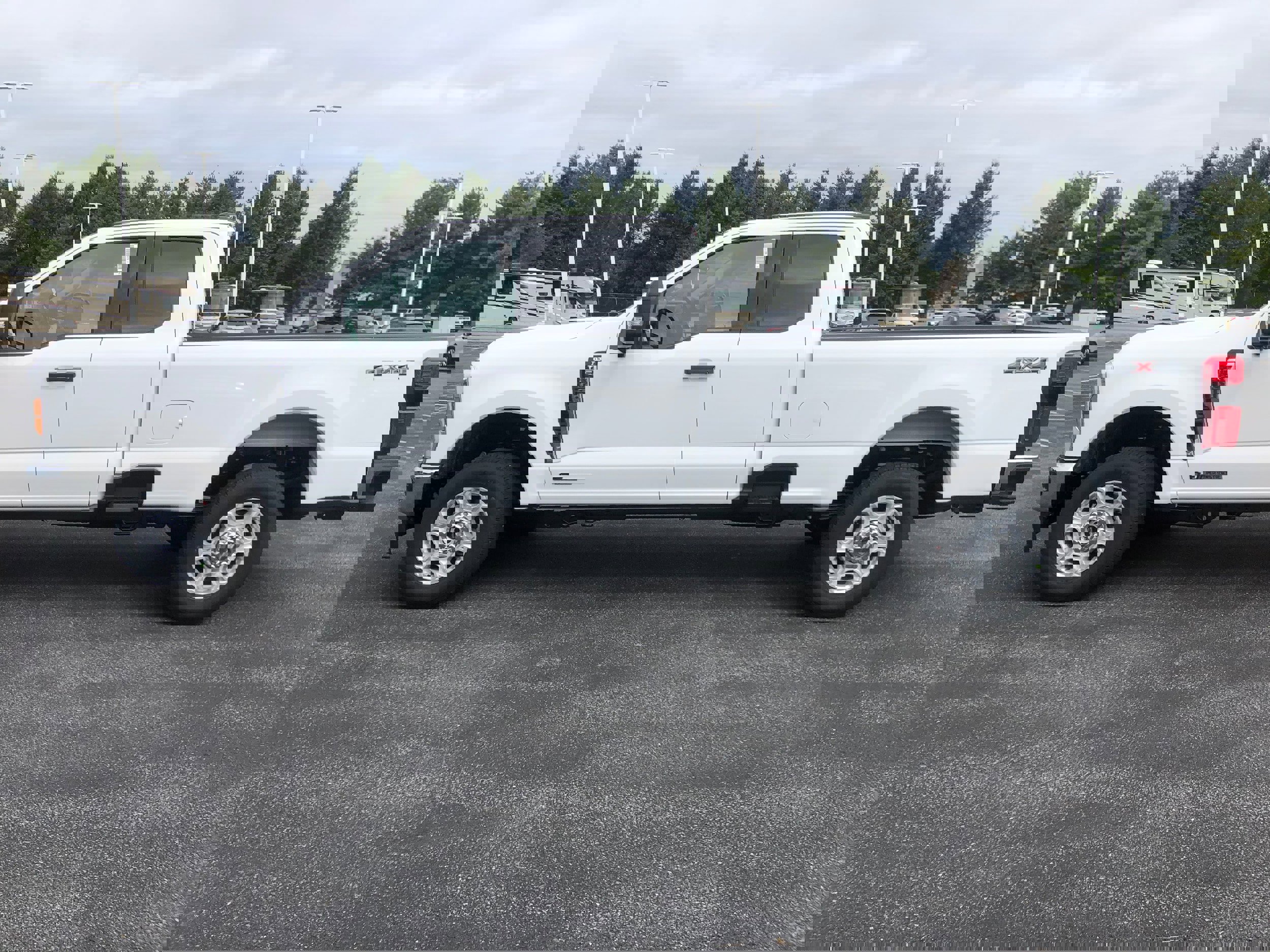 New 2026 Ford F350 XLT image 2
