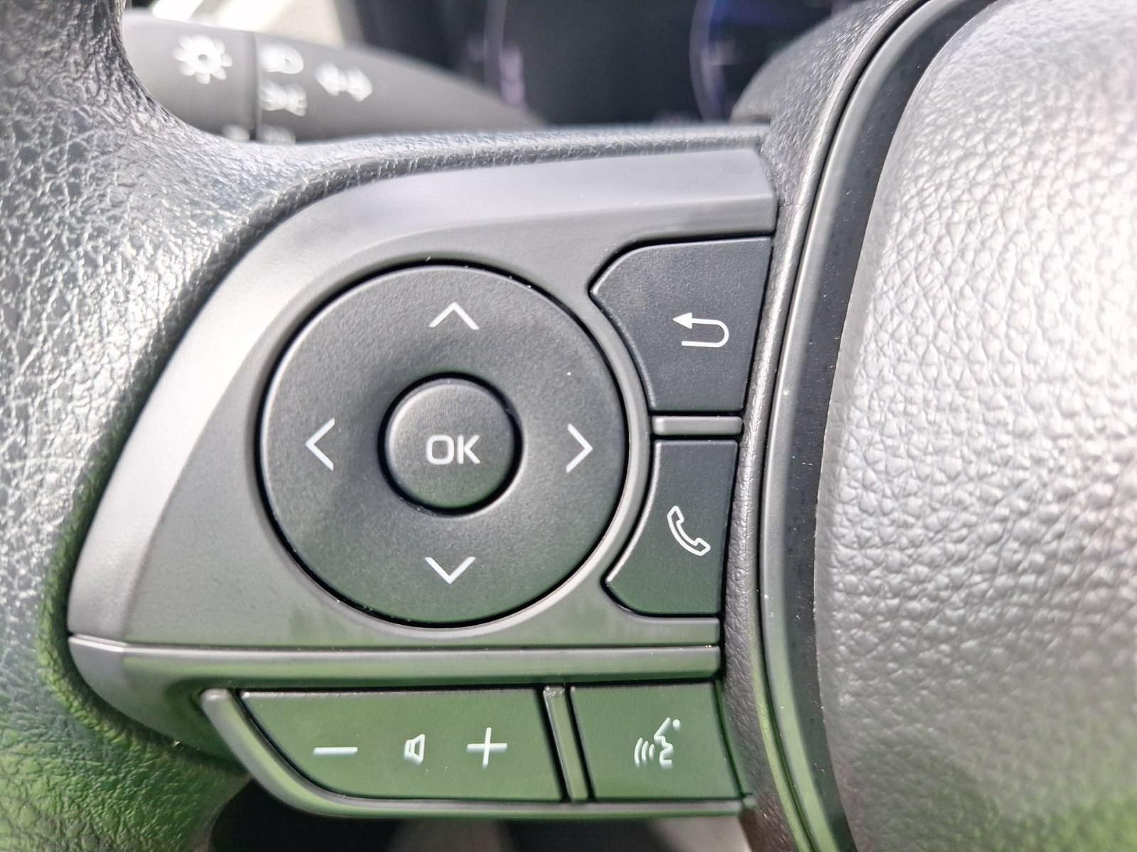Used 2026 Toyota Corolla Cross L FWD image 20